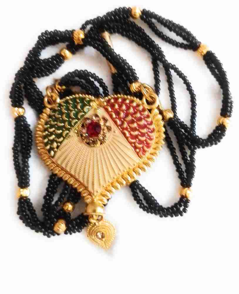 Fashion Long Necklace Combined with Beads of Different Shapes and