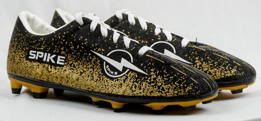 Spikes boots 2024