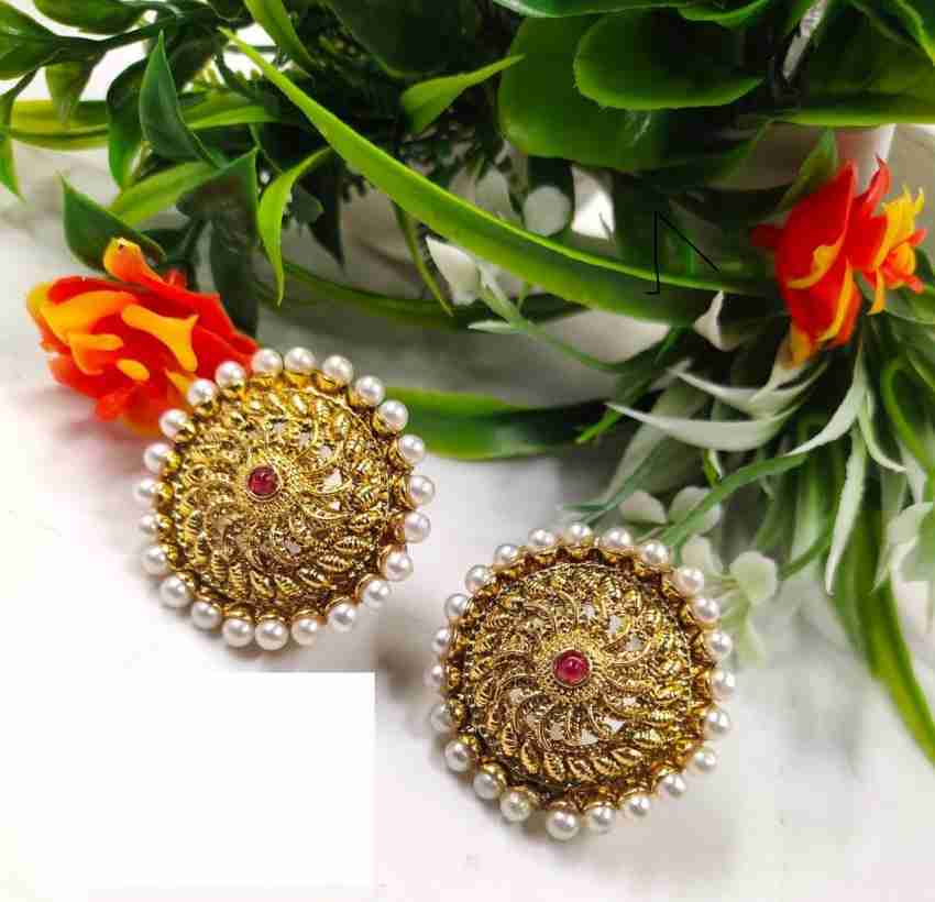 Traditional gold earrings on sale tops