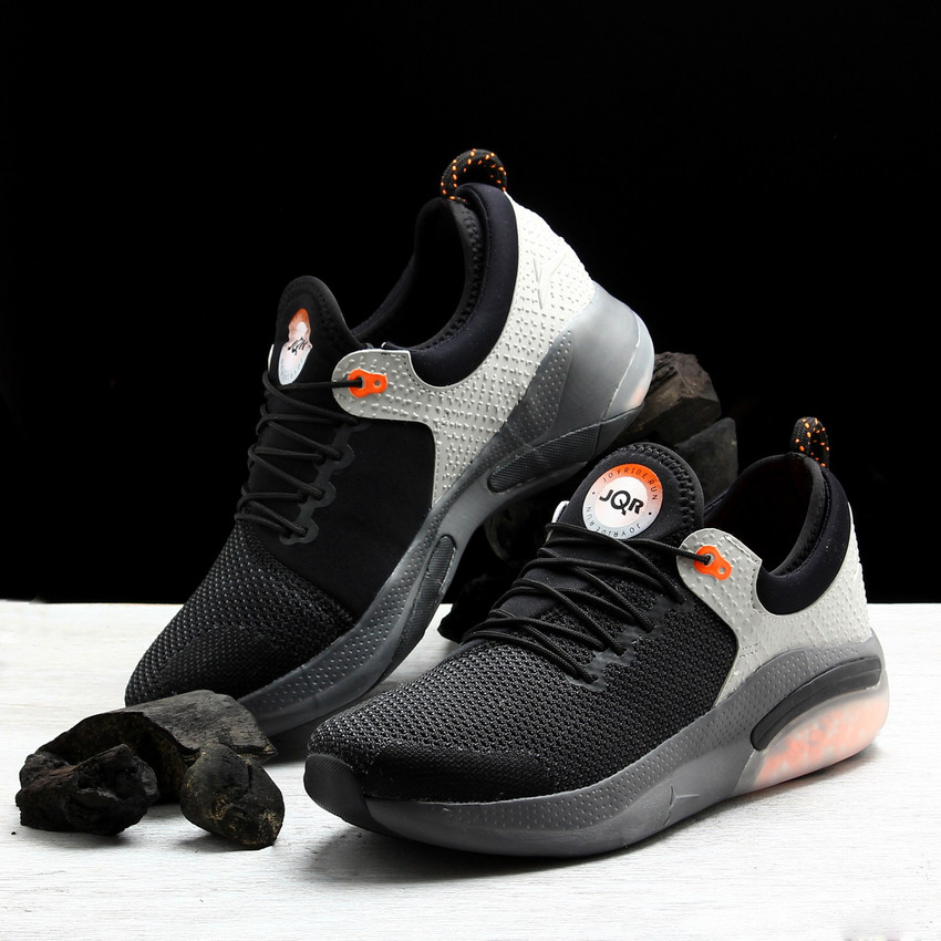Nike joyride triple black new arrivals