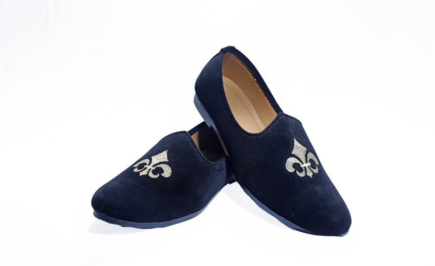 Velvet mojari top