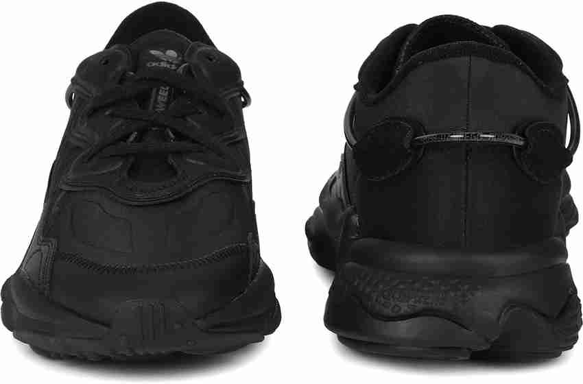 Ozweego adidas all black top