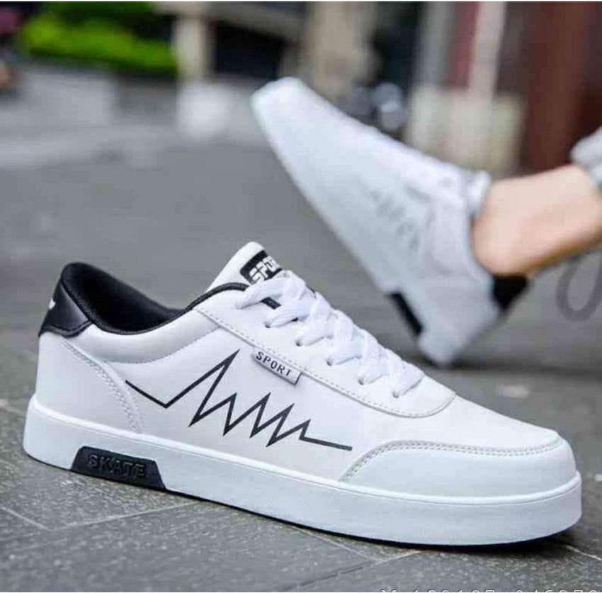 White casual hot sale shoes flipkart