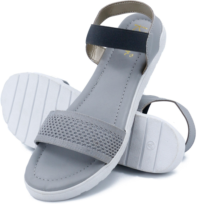 Kickonn footwear top