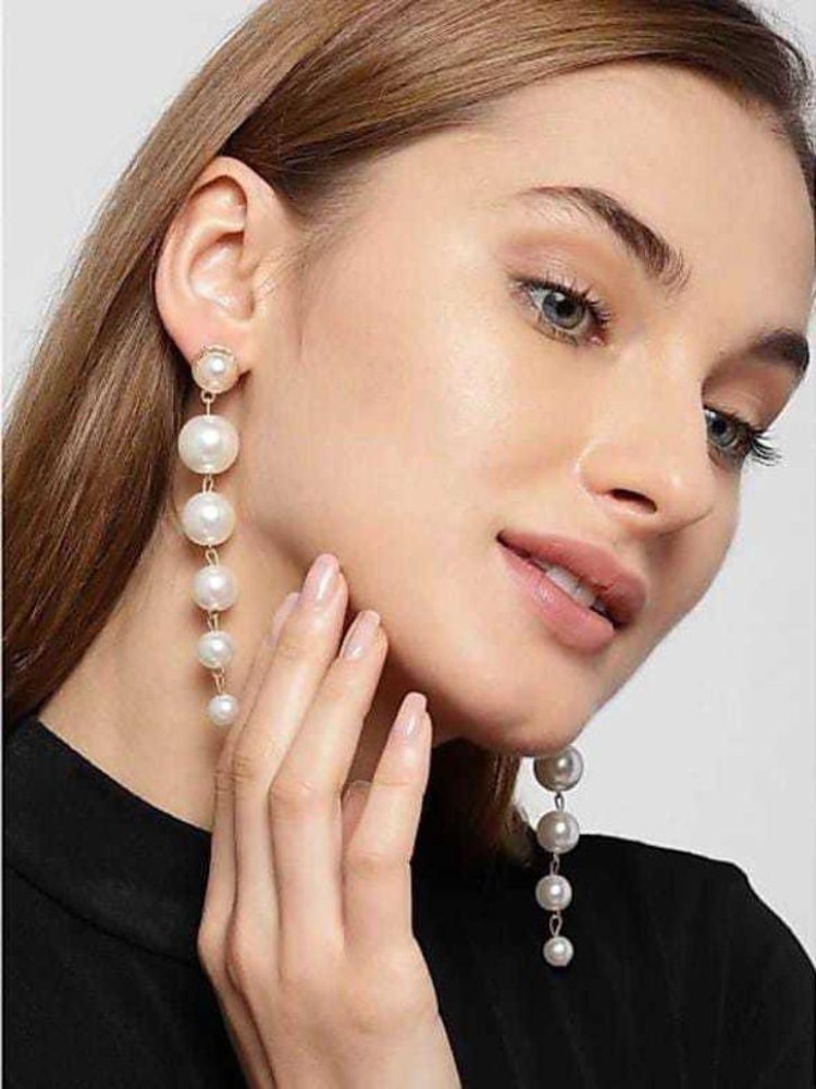 Wholesaler of 916 ladies modern stylish earrings  Jewelxy  40018