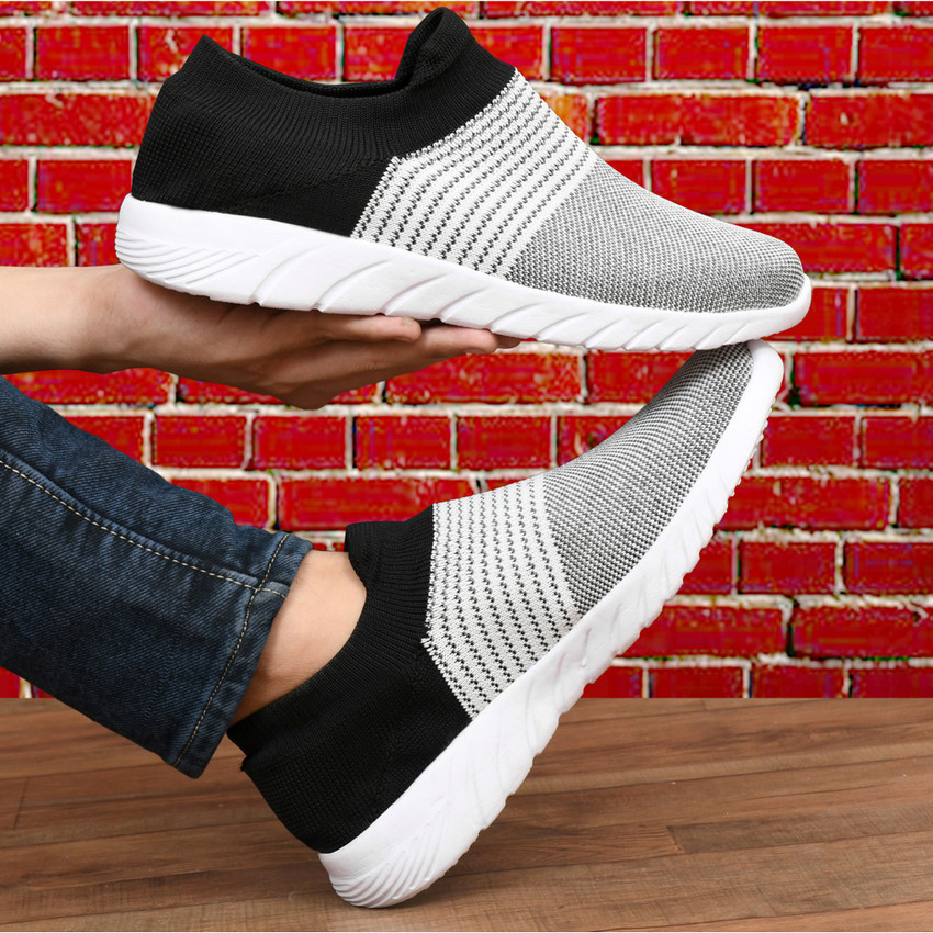 S sports hotsell shoes