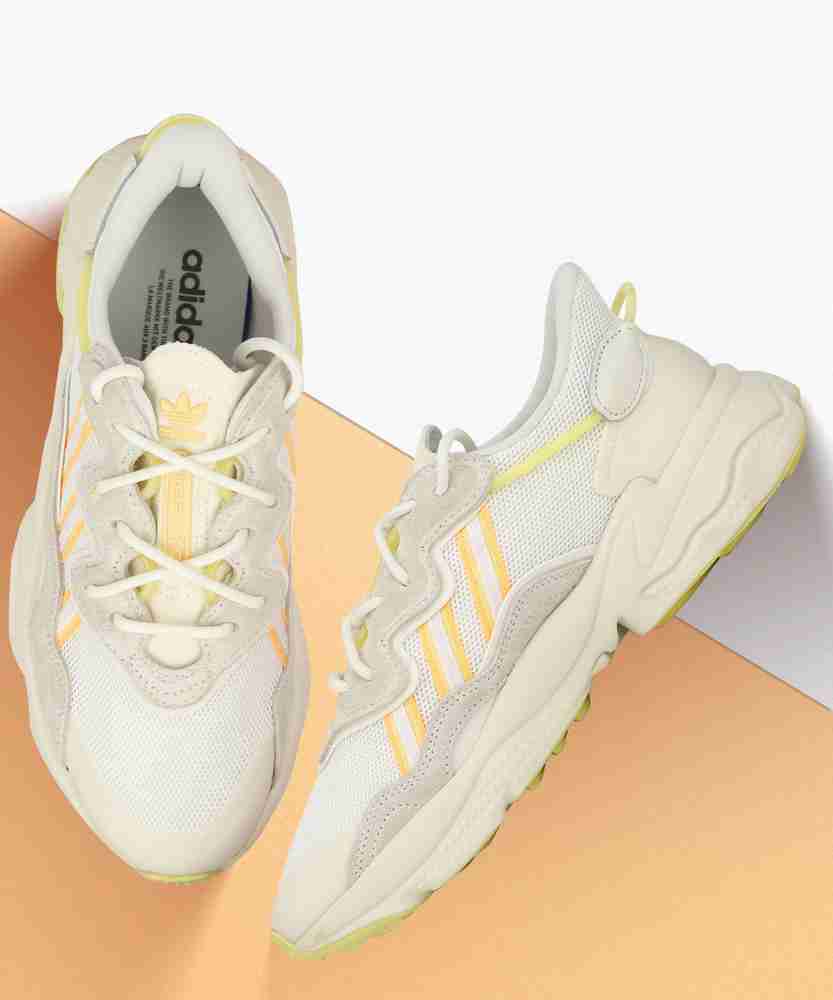 ADIDAS ORIGINALS OZWEEGO W Sneakers For Women