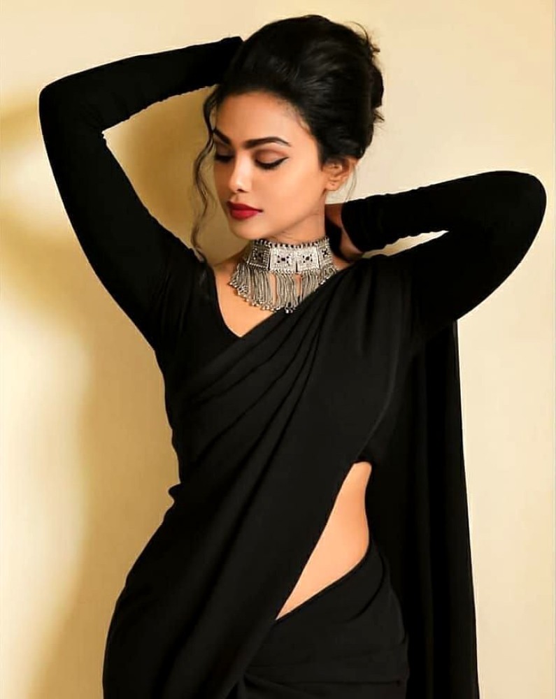 Buy THE FASHION TEX Solid/Plain Bollywood Georgette Black Sarees Online @  Best Price In India