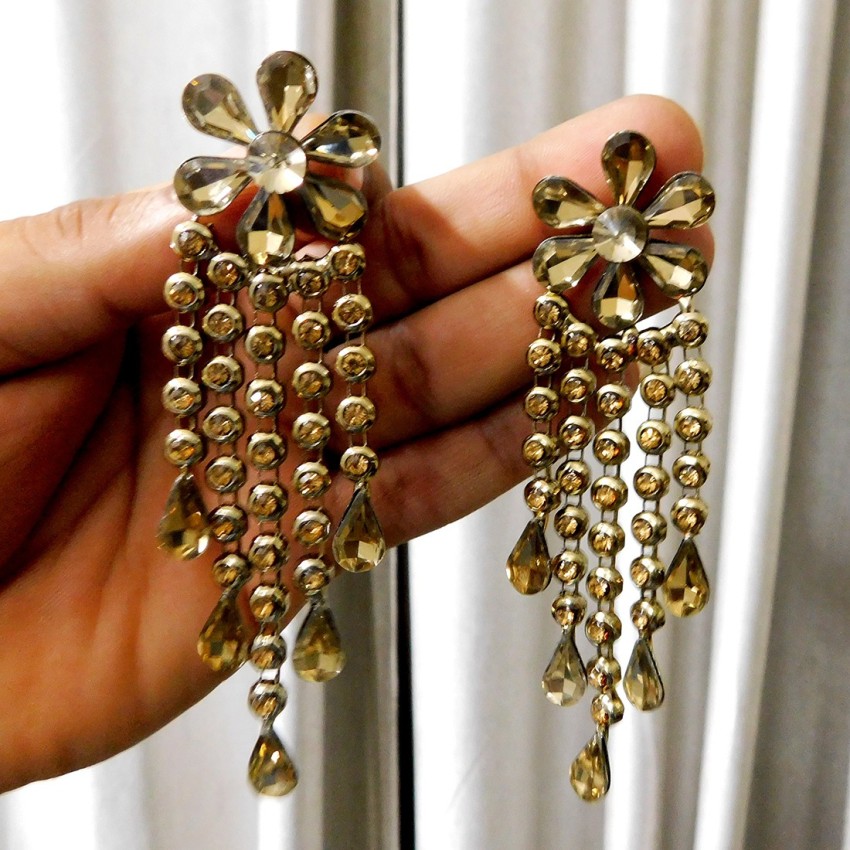 82 OFF on Divastri Wedding Traditional Kundan Moti Jhumka earrings for  girls women gold plated Fancy Party wear stylish Cubic Zirconia Pearl  Alloy Jhumki Earring on Flipkart  PaisaWapascom