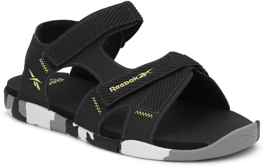 Reebok best sale sandal price