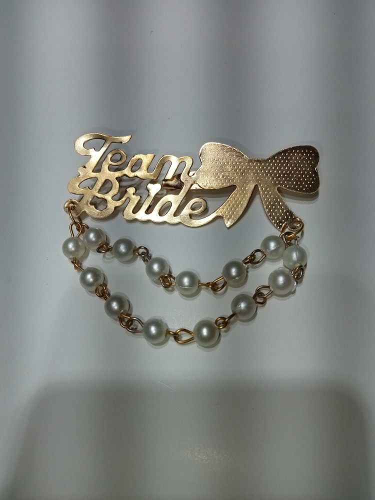 Ruchika gallery Team Bride Brooches for Party and Wedding Brooch Price in India Buy Ruchika gallery Team Bride Brooches for Party and Wedding Brooch online at Flipkart