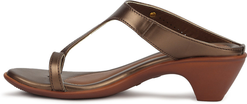 Ladies footwear hotsell flipkart