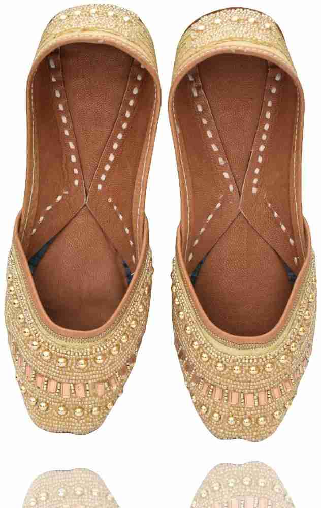 Ethnic footwear for womens hotsell flipkart