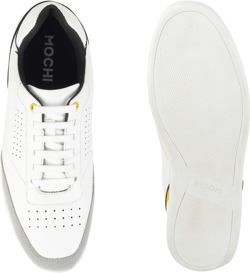 Mochi clearance white shoes