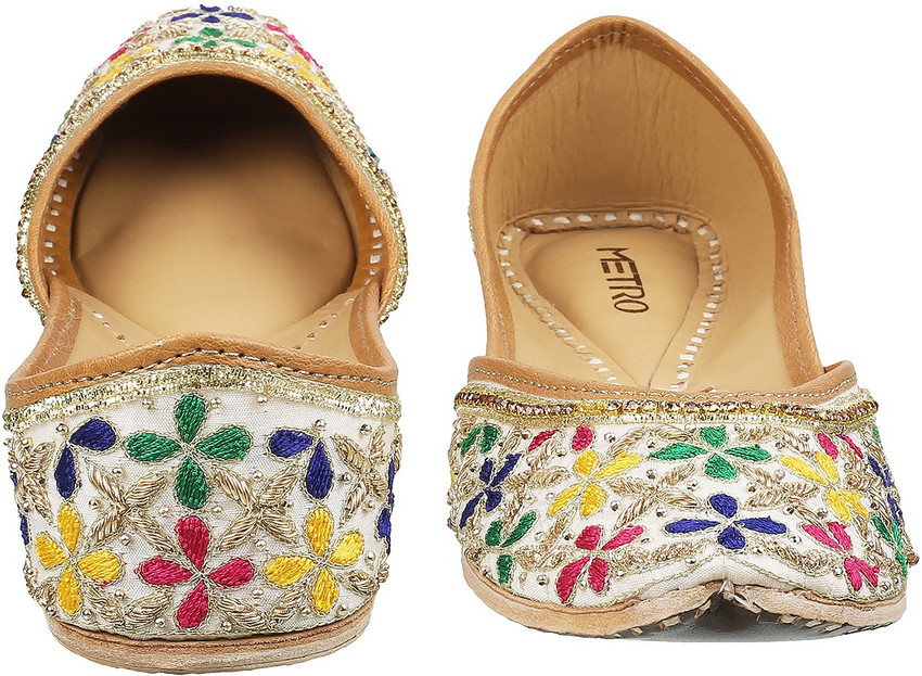 METRO Mojaris For Women Buy METRO Mojaris For Women Online at
