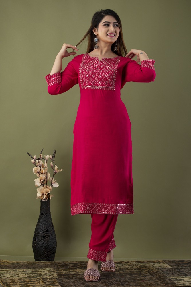 Cilorycom  Beautiful kurti pant which can be worn for day functions and  festivities  Available in 4 festive colors  cilorians cilorygirl  cilorywomen cilorywomenfashion kurtaset kurtas ethnicwear  onlineshopping fastdelivery Buy https 