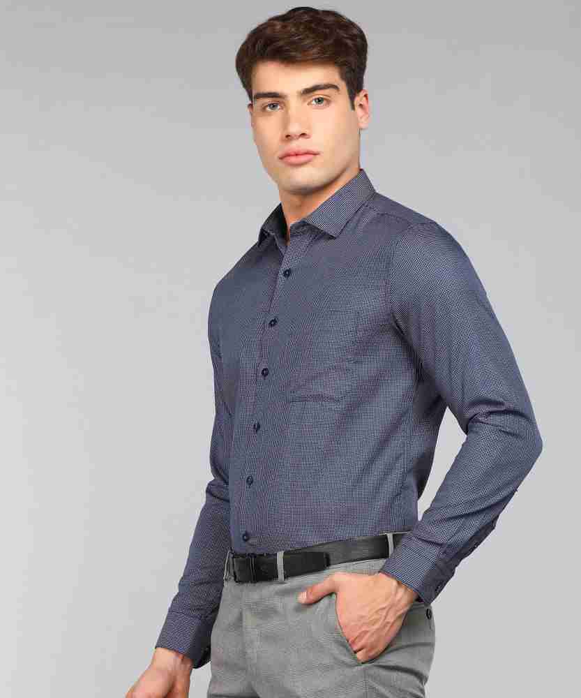 Louis Philippe Men's Solid Slim Fit T-Shirt (LYKPCSLP517403_Navy_XL) :  : Clothing & Accessories