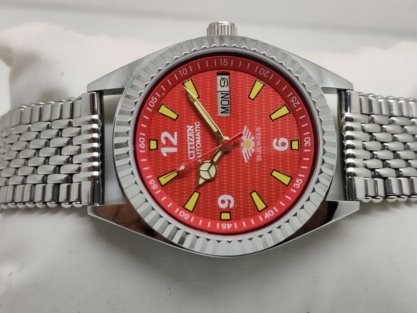 Citizen red cheap dial watch