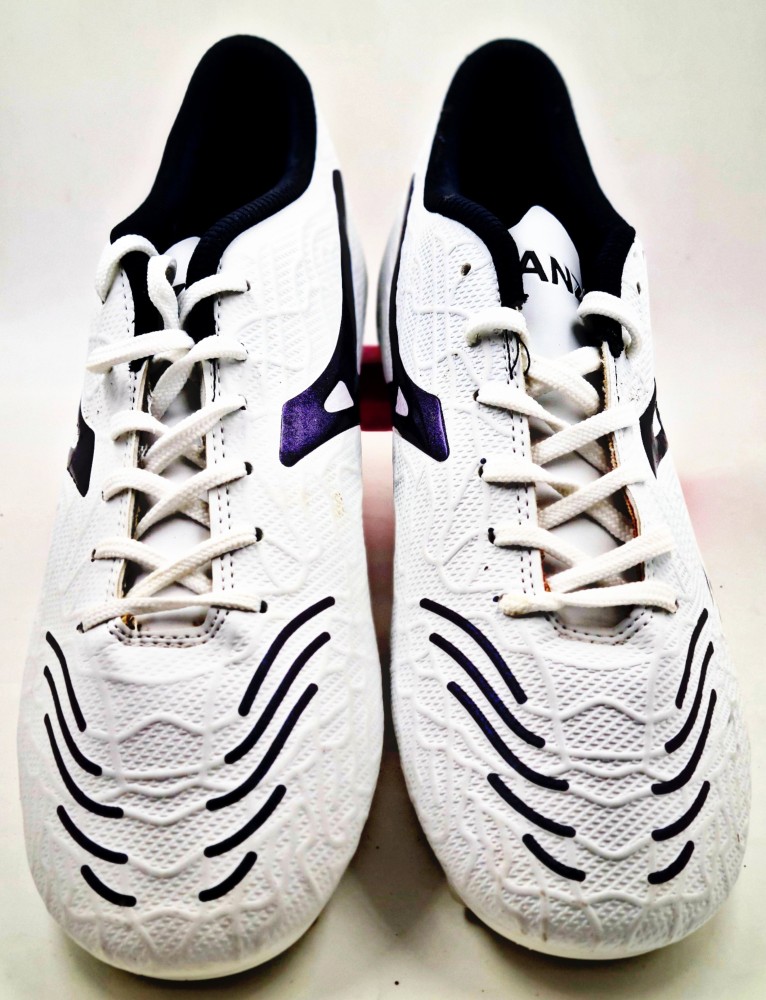 Football shoes flipkart deals