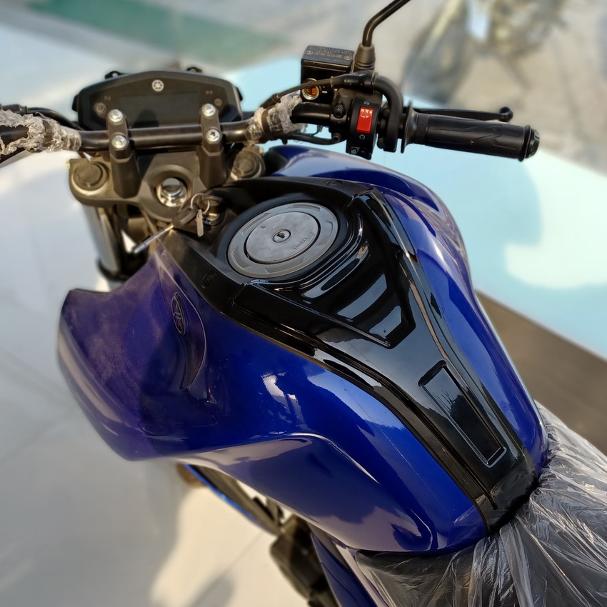 Yamaha fzs tank side sale cover