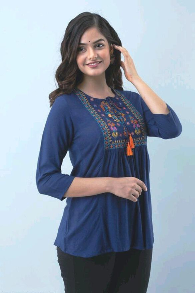 Ladies tops for jeans flipkart on sale
