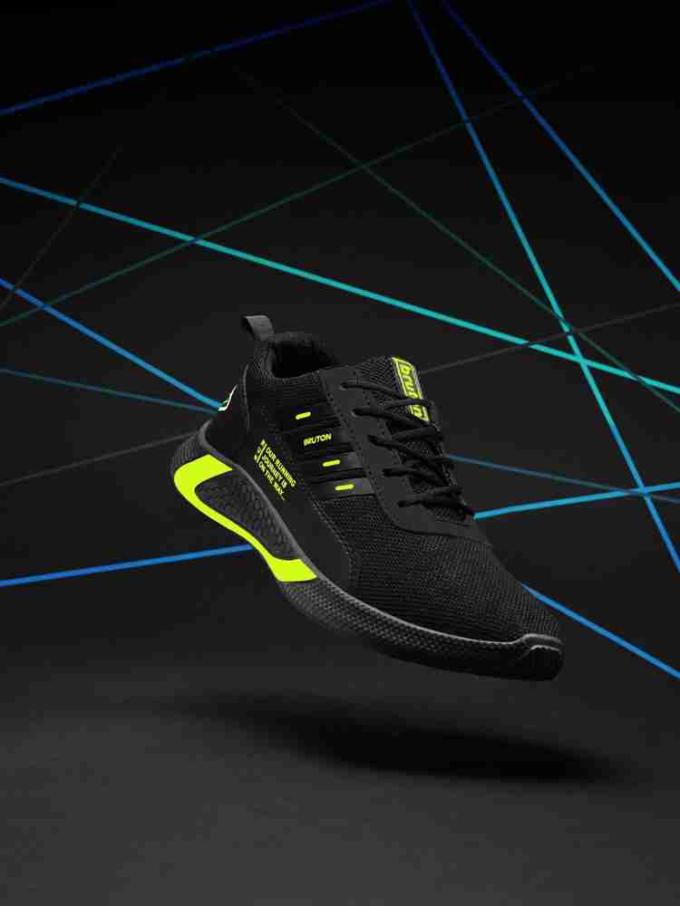 Nike flyknit snapdeal best sale