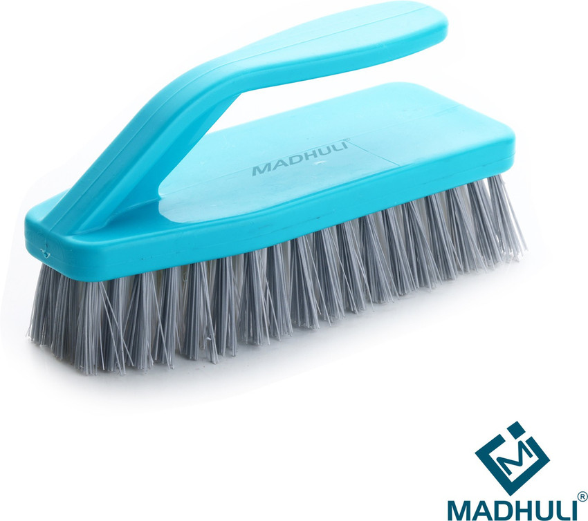Flexible cleaning shop brushes