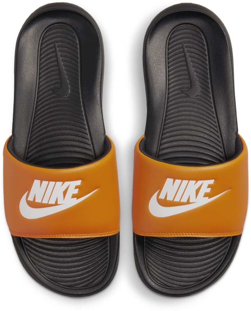 Nike best sale soft slides