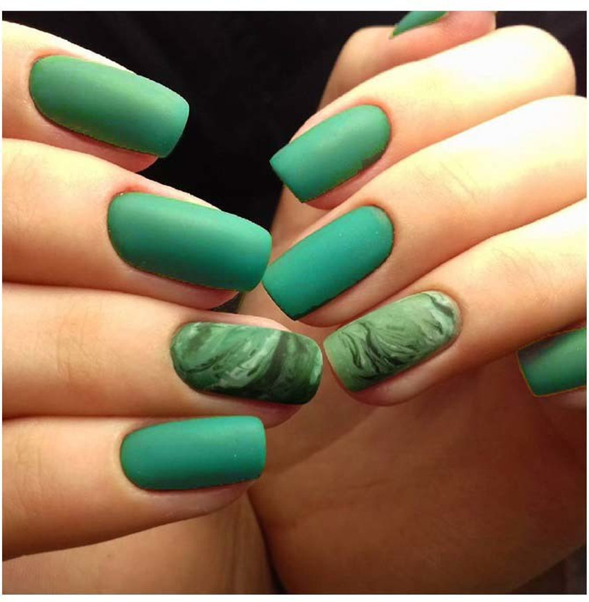 Aggregate 142+ green color nails ceg.edu.vn