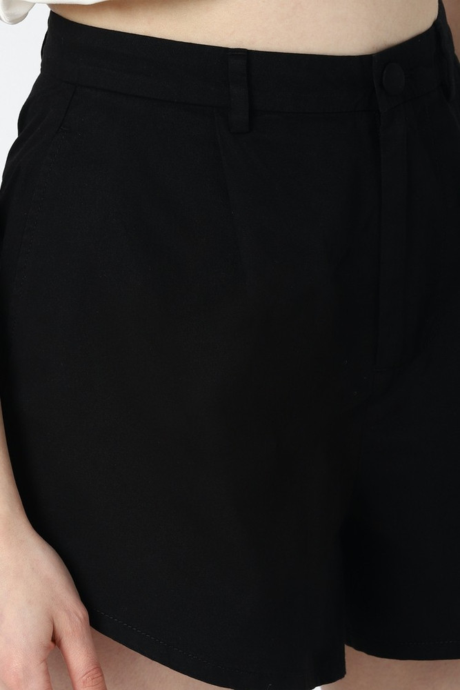 Black shorts forever 21 store