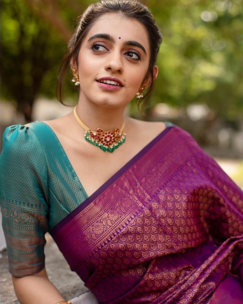 Jaanvi fashion Women's Chiffon Banarasi Printed Saree With Solid Self