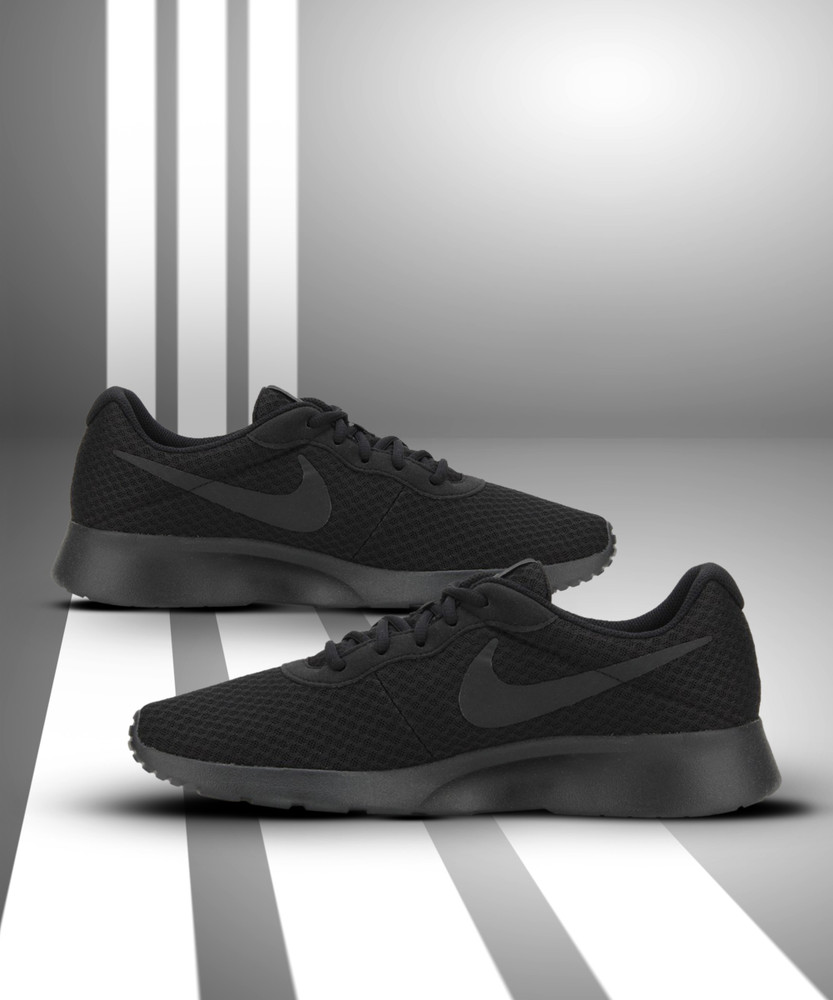 nike tanjun all black womens