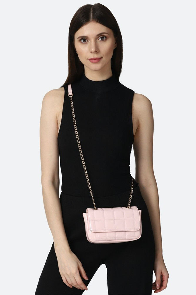 Black quilted bag forever 21 sales