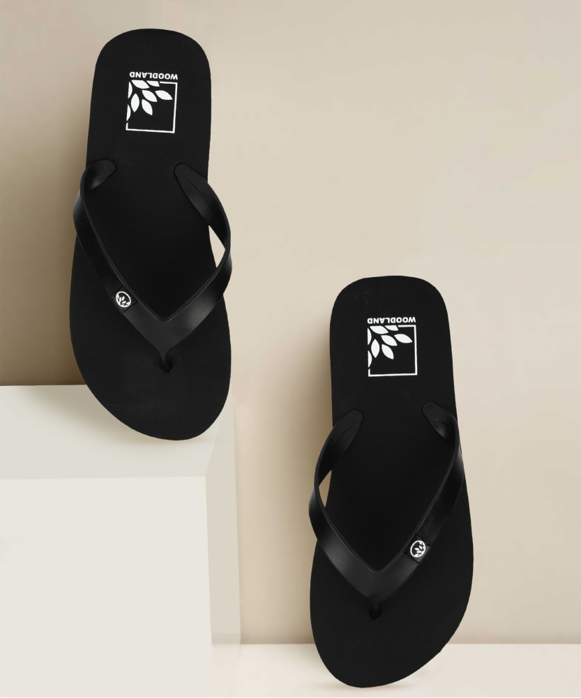 Woodland flip clearance flops flipkart