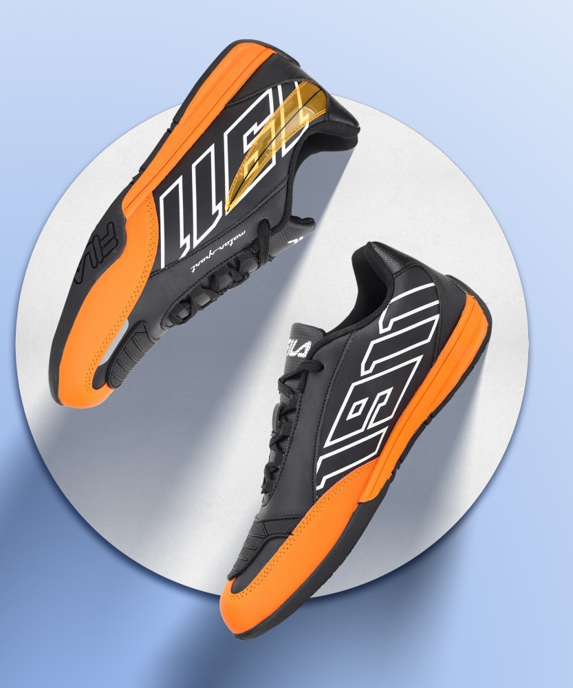 Fila on sale futsal shoes