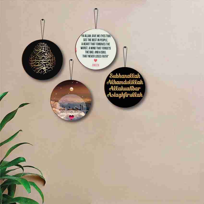 Hanging decorative store items