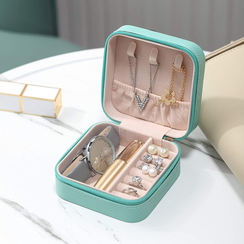 Small jewelry box for earrings on sale