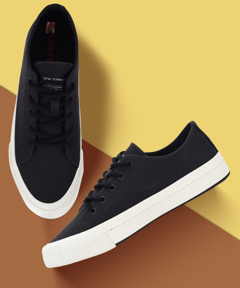 Mens levis sneakers deals