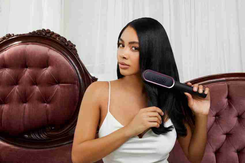 Straightening brush outlet for afro hair