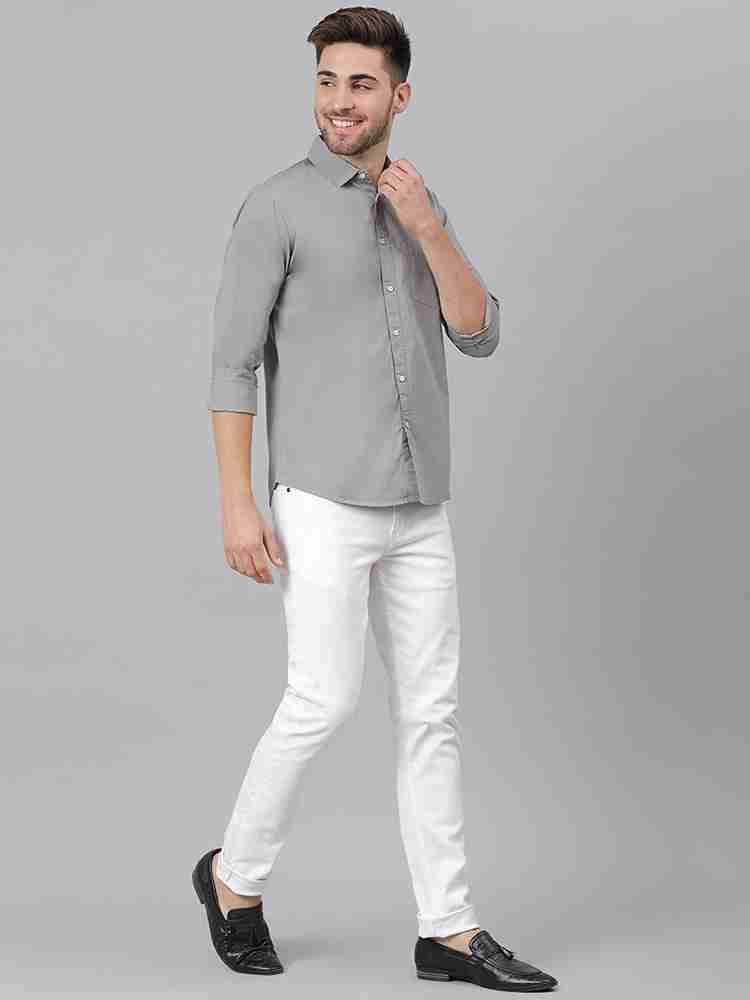 White jeans grey shirt outlet