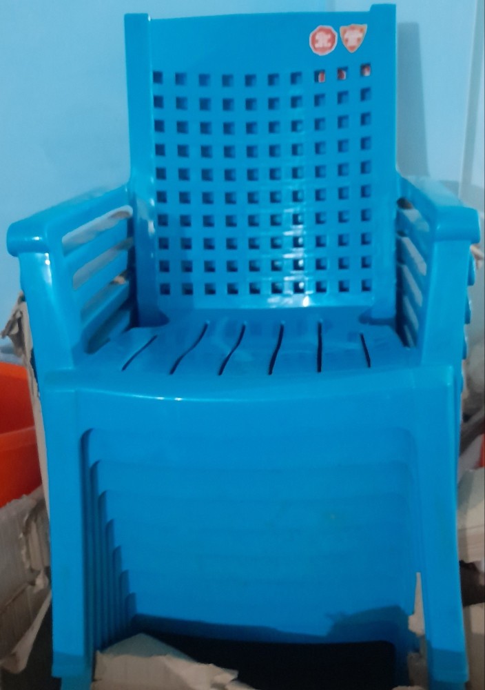 Samruddhi plastic outlet chairs price list