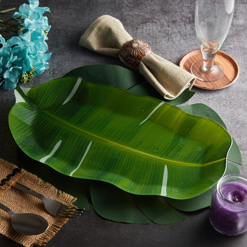 Banana leaf shop table