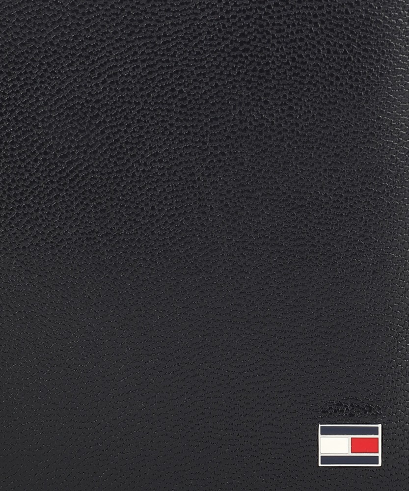 Tommy Hilfiger mens Leather Â– Slim Bifold With 6 Credit Card Pockets and  Removable Id Window Bi Fold Wallet, Blue/White/Red, One Size US at   Men's Clothing store