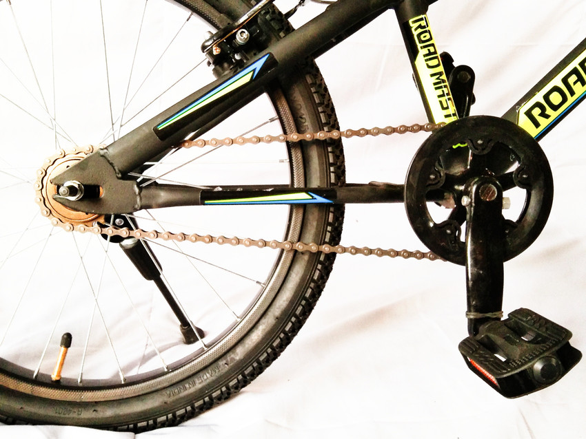 Light hotsell bmx bike