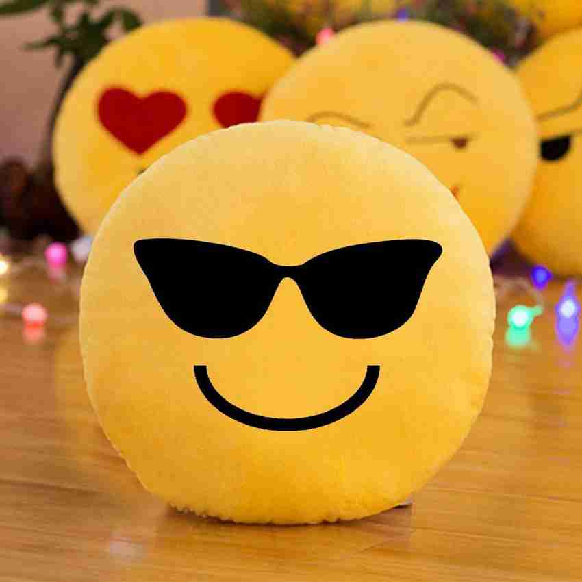 Emoji pillows discount flipkart