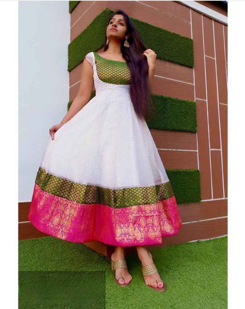 ICYNOSURE Women Gown Green Dress  Buy ICYNOSURE Women Gown Green Dress  Online at Best Prices in India  Flipkartcom