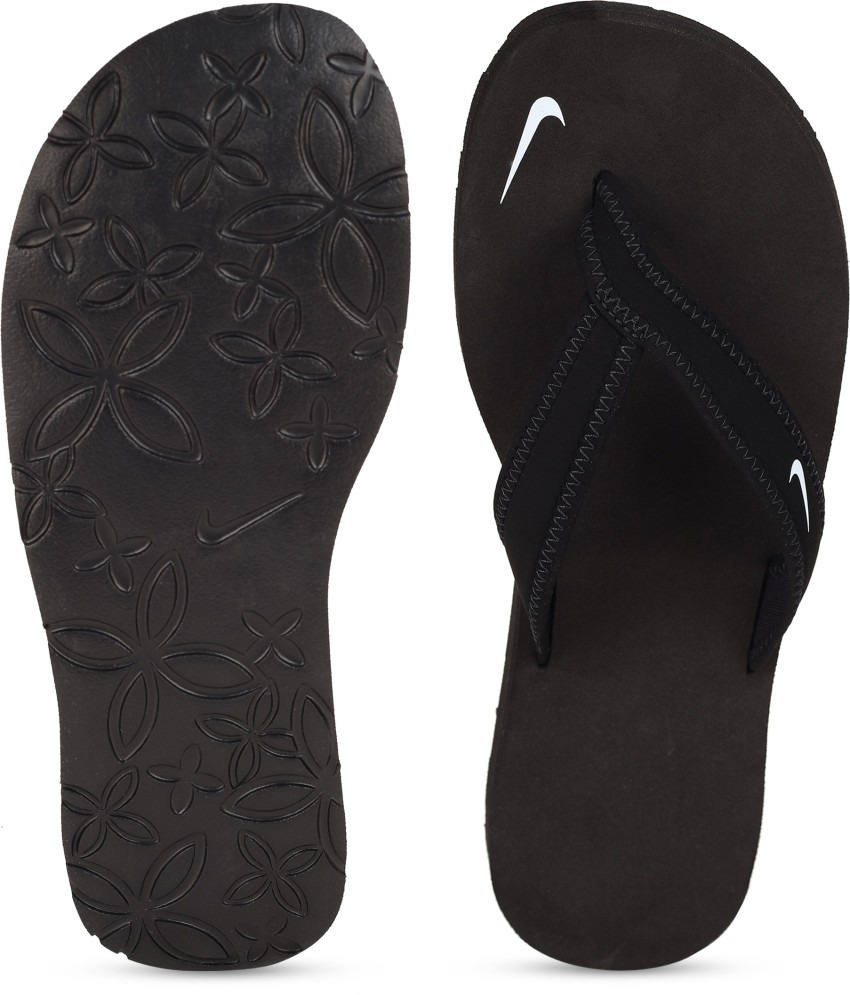 Women's nike black on sale and white flip flops