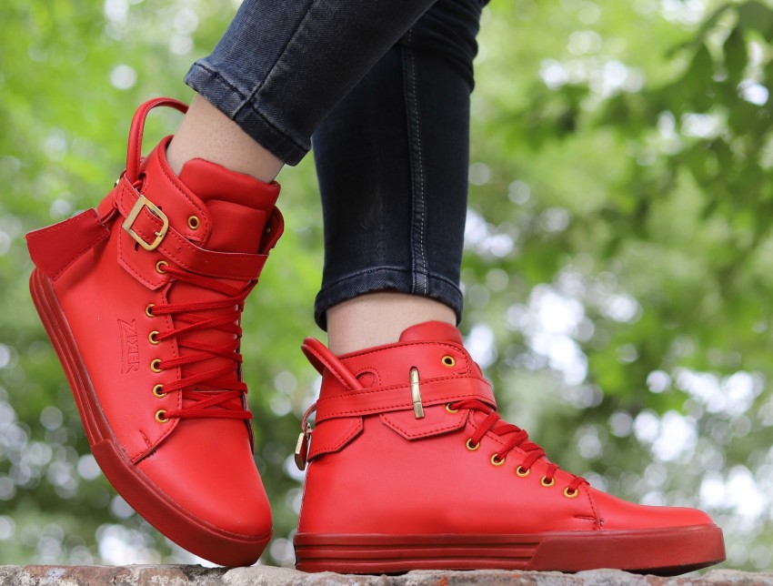 Red high clearance neck shoes