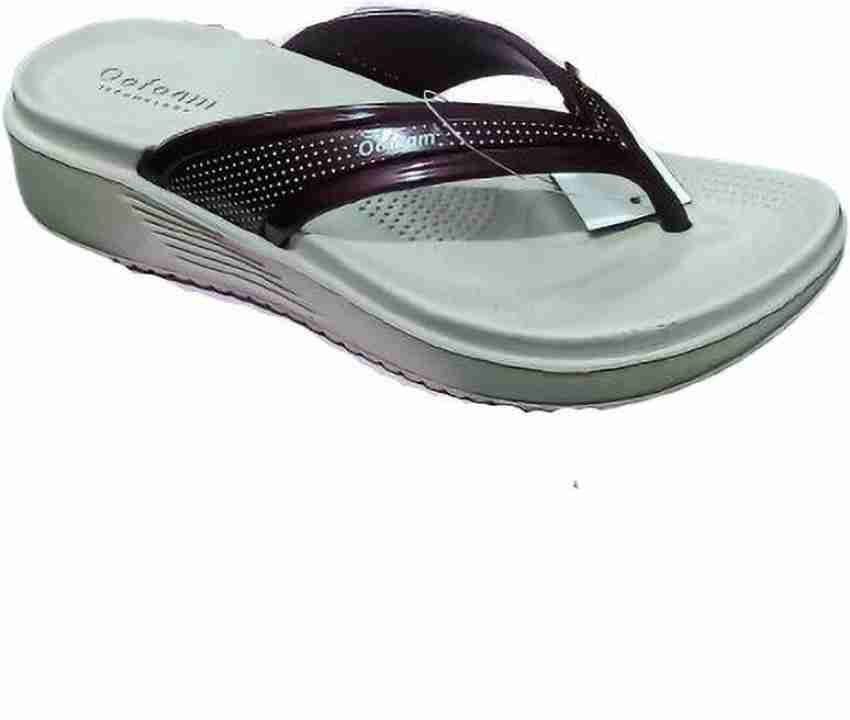 Womens foam flip flops hot sale