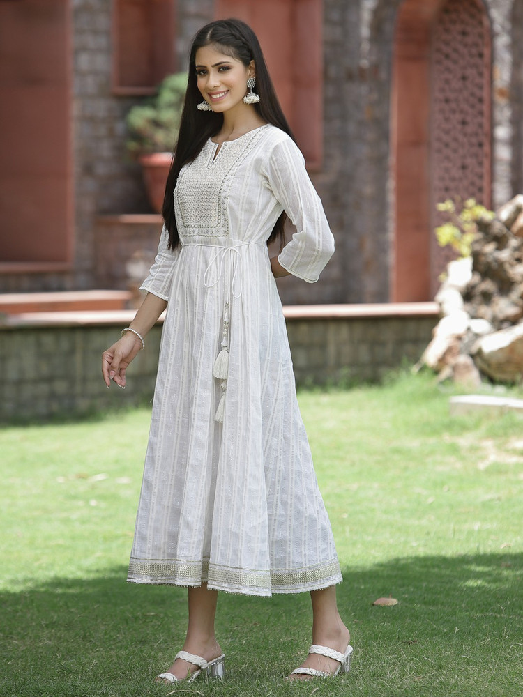 White colour sales dress for ladies